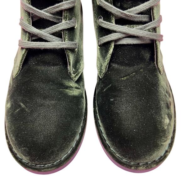 CHANEL Interlocking CC Logo Velvet Lace-Up Boots EU 38 US 8 Green Ankle Booties - Picture 10 of 16